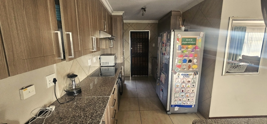 To Let 3 Bedroom Property for Rent in Cashan North West